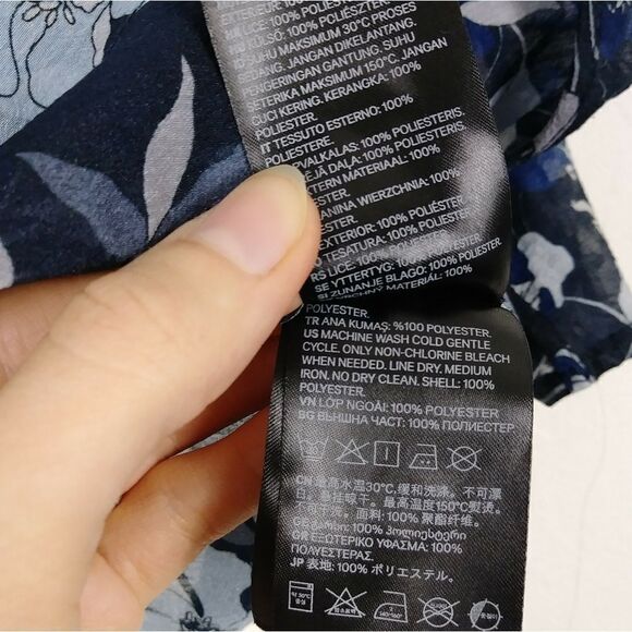 H&M Blue Floral Scrunched Sleeve Blouse - Picture 6 of 6